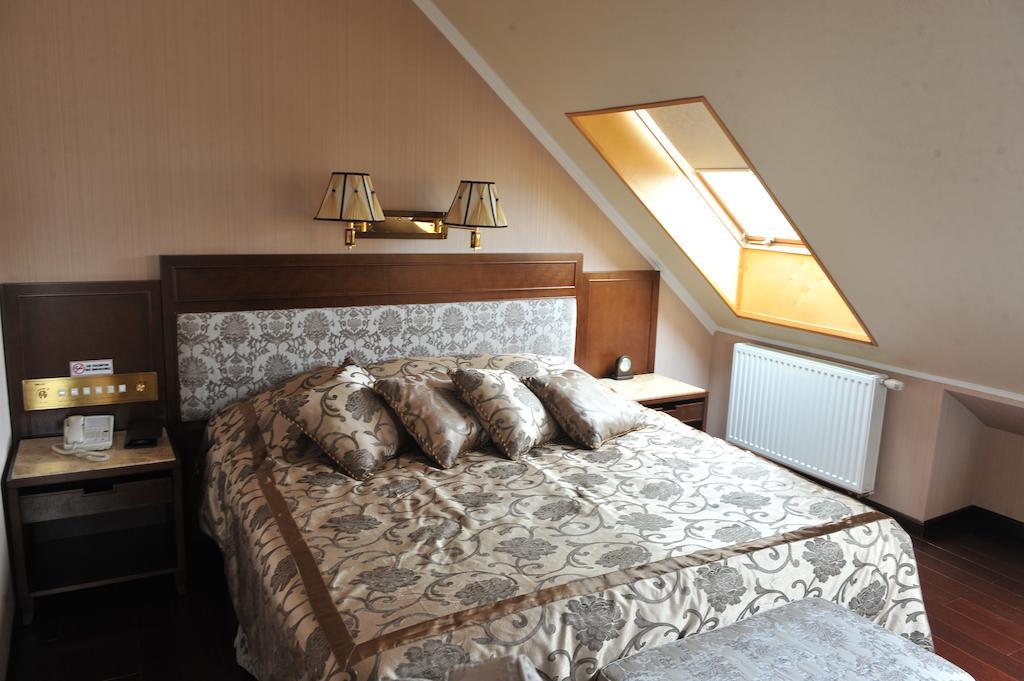 Allureinn Hotel And Spa Czerniowce Zewnętrze zdjęcie